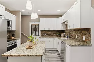 1629 Streets Run Rd, Pittsburgh, PA 15236 - Photo 10