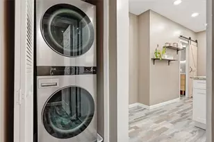 1629 Streets Run Rd, Pittsburgh, PA 15236 - Photo 22