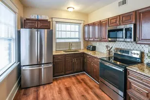 712 S Aiken Ave, Pittsburgh, PA 15232 - Photo 2