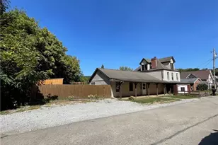 9 Gratz St, Hempfield Township, PA 15675 - Photo 2