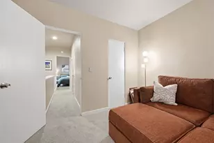 325 S Highland Ave, Pittsburgh, PA 15206 - Photo 18