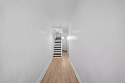 3053 Brereton St #2, Pittsburgh, PA 15219 - Photo 2