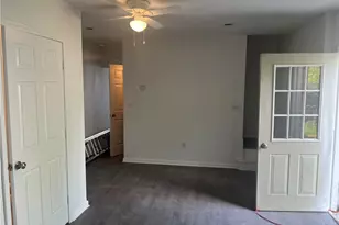 520 Bauerlein St, Pittsburgh, PA 15209 - Photo 2