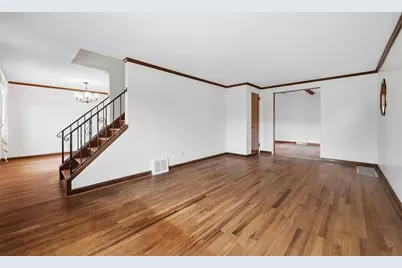 912 Rita Drive, Wilkins Township, PA 15221 - Photo 6