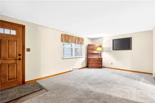 4632 Woodhill Dr, Munhall, PA 15120 - Photo 6