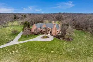 1501 Theodora Ln, Pittsburgh, PA 15143 - Photo 4