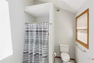 365 Cobblestone Cir, Robinson Twp, PA 15136 - Photo 24