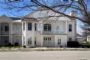 216 Adams Pointe Blvd, Adams Township, PA 16046 - Photo 2