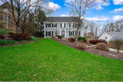 2395 Traci Dr, Pittsburgh, PA 15237 - Photo 2