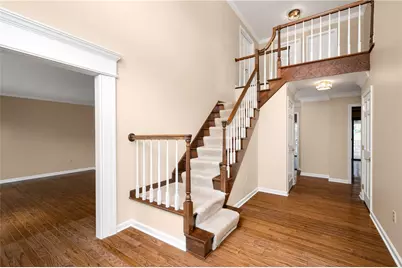 2395 Traci Dr, Pittsburgh, PA 15237 - Photo 8