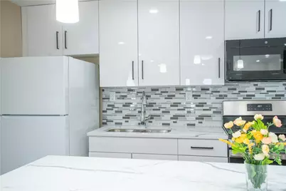 423 16th Ave, Patterson Township, PA 15010 - Photo 10