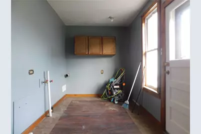 138 W Elm St, Franklin Township, PA 15370 - Photo 10