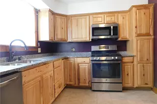 138 W Elm St, Franklin Township, PA 15370 - Photo 6