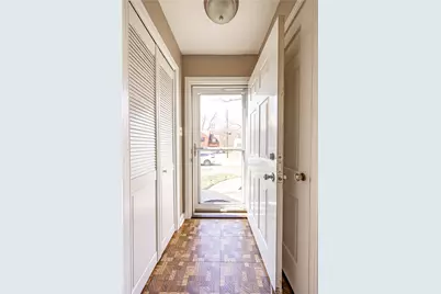 222 Glenview Dr, New Kensington, PA 15068 - Photo 2