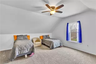 10 Walker St, Collier Township, PA 15071 - Photo 36