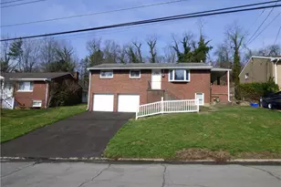 745 Shadyside Dr, West Mifflin, PA 15122 - Photo 2