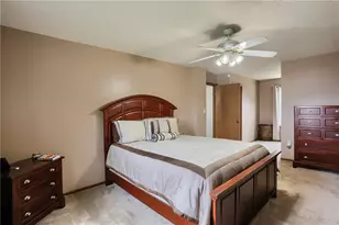 109 Woodbine Dr, Cranberry Township, PA 16066 - Photo 24