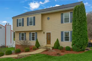 109 Woodbine Dr, Cranberry Township, PA 16066 - Photo 2