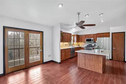 2240 Bernard, Pittsburgh, PA 15234 - Photo 8