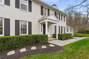 661 Canterbury Ln, Sewickley, PA 15143 - Photo 4