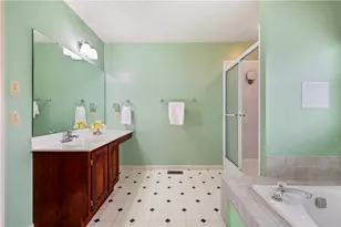 372 Indian Ridge Dr, Moon/Crescent Twp, PA 15108 - Photo 18