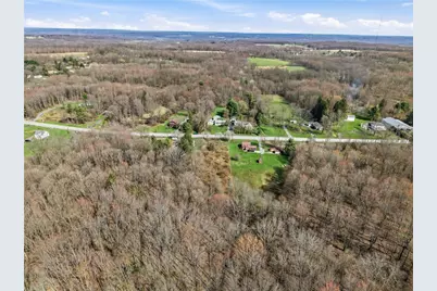 7096 E State St, Jefferson Township, PA 16148 - Photo 12