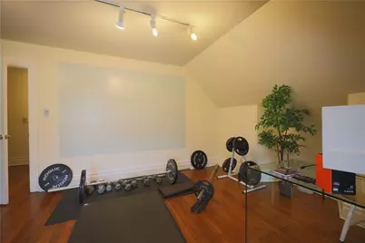 1548 Shady Ave, Pittsburgh, PA 15217 - Photo 36