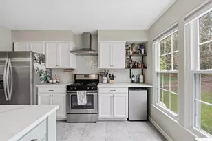 406 Arbor Dr, Adams Township, PA 16046 - Photo 10