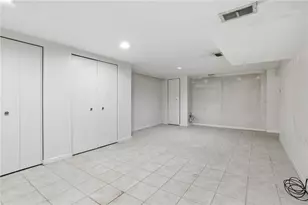 424 E New Castle St, Harmony Boro, PA 16063 - Photo 30