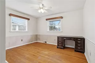 424 E New Castle St, Harmony Boro, PA 16063 - Photo 18