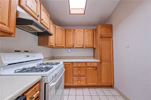 513 Catherine St, South Greensburg Boro, PA 15601 - Photo 2