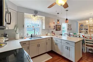 17 W Oakwood Way, Neshannock Township, PA 16105 - Photo 6