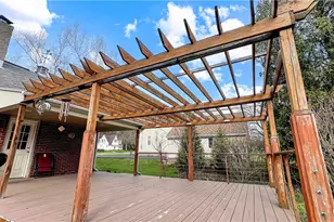 17 W Oakwood Way, Neshannock Township, PA 16105 - Photo 4