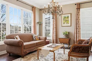 1690 Shelburne Ln, Pittsburgh, PA 15217 - Photo 6