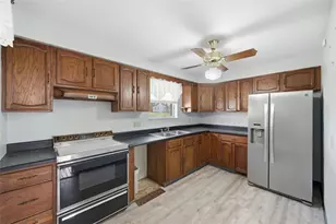 150 Baker Dr, Ross Twp, PA 15237 - Photo 8