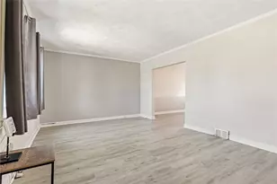 2902 Churchview Ave, Pittsburgh, PA 15227 - Photo 6