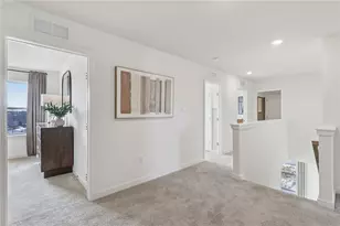 1083 Peachtree Rd, Scott Township, PA 15106 - Photo 12