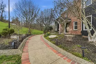 39 Valleyview Rd, North Bethlehem, PA 15360 - Photo 6