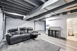 1335 Cardinal Dr, Scott Township, PA 15243 - Photo 24