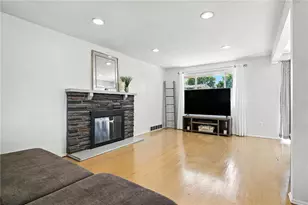 1335 Cardinal Dr, Scott Township, PA 15243 - Photo 8