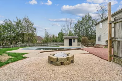 807 Cochran Drive, Hempfield Township, PA 15601 - Photo 6