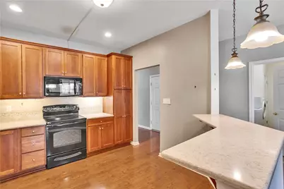 254 Patriot Ln, Economy, PA 15042 - Photo 14