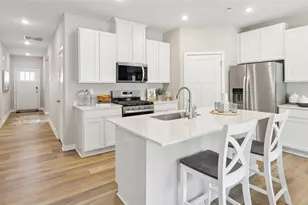 105 Claireview Dr, Scott Township, PA 15106 - Photo 4