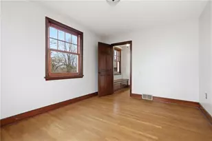811 W Monroe Cir, Ross Twp, PA 15229 - Photo 24