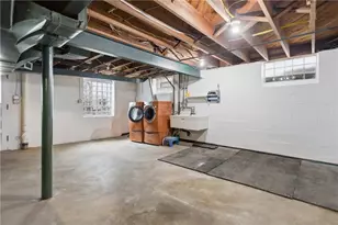 811 W Monroe Cir, Ross Twp, PA 15229 - Photo 28