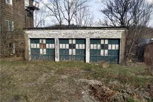 1924 Universal Rd, Pittsburgh, PA 15235 - Photo 2