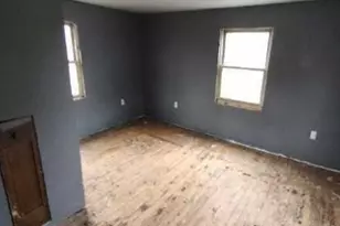 19 Gibson Ave, Washington, PA 15301 - Photo 6