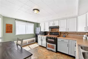 220 Elm St, Canonsburg, PA 15317 - Photo 10