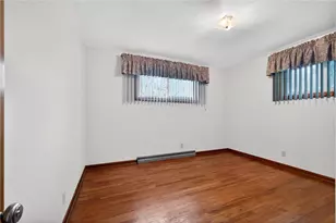 1461 Lynnwood Dr, Hermitage, PA 16148 - Photo 8