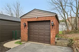 300 Patricia Dr, Ellwood City, PA 16117 - Photo 32